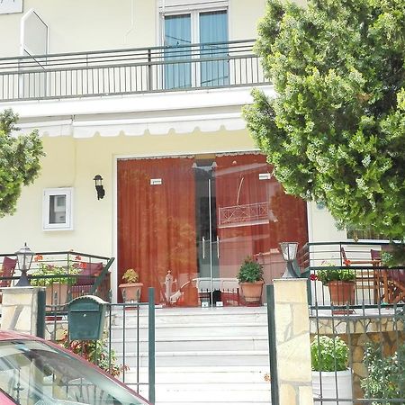 Hotel Persefoni 卡梅纳维洛拉 外观 照片