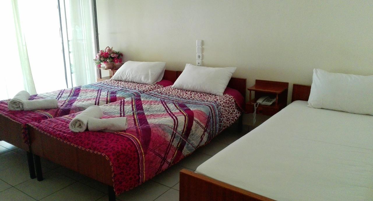Hotel Persefoni 卡梅纳维洛拉 外观 照片