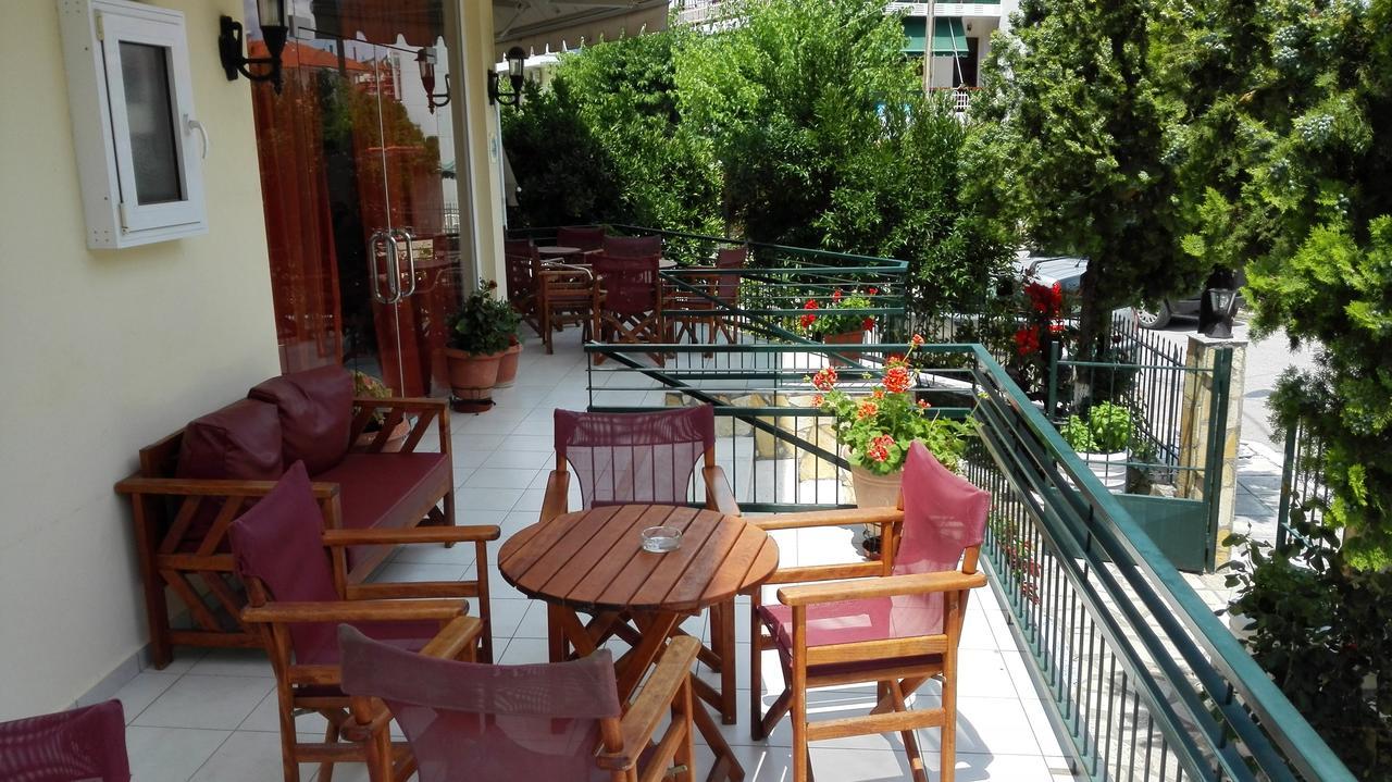 Hotel Persefoni 卡梅纳维洛拉 外观 照片