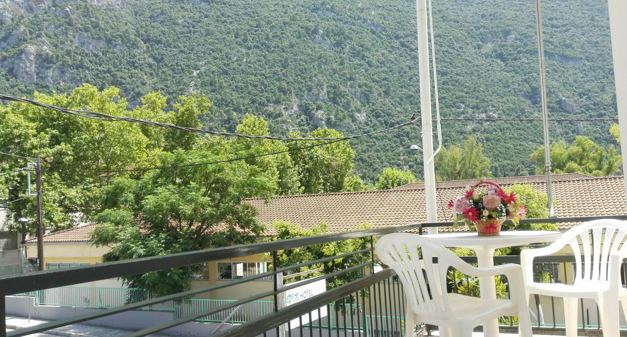 Hotel Persefoni 卡梅纳维洛拉 外观 照片